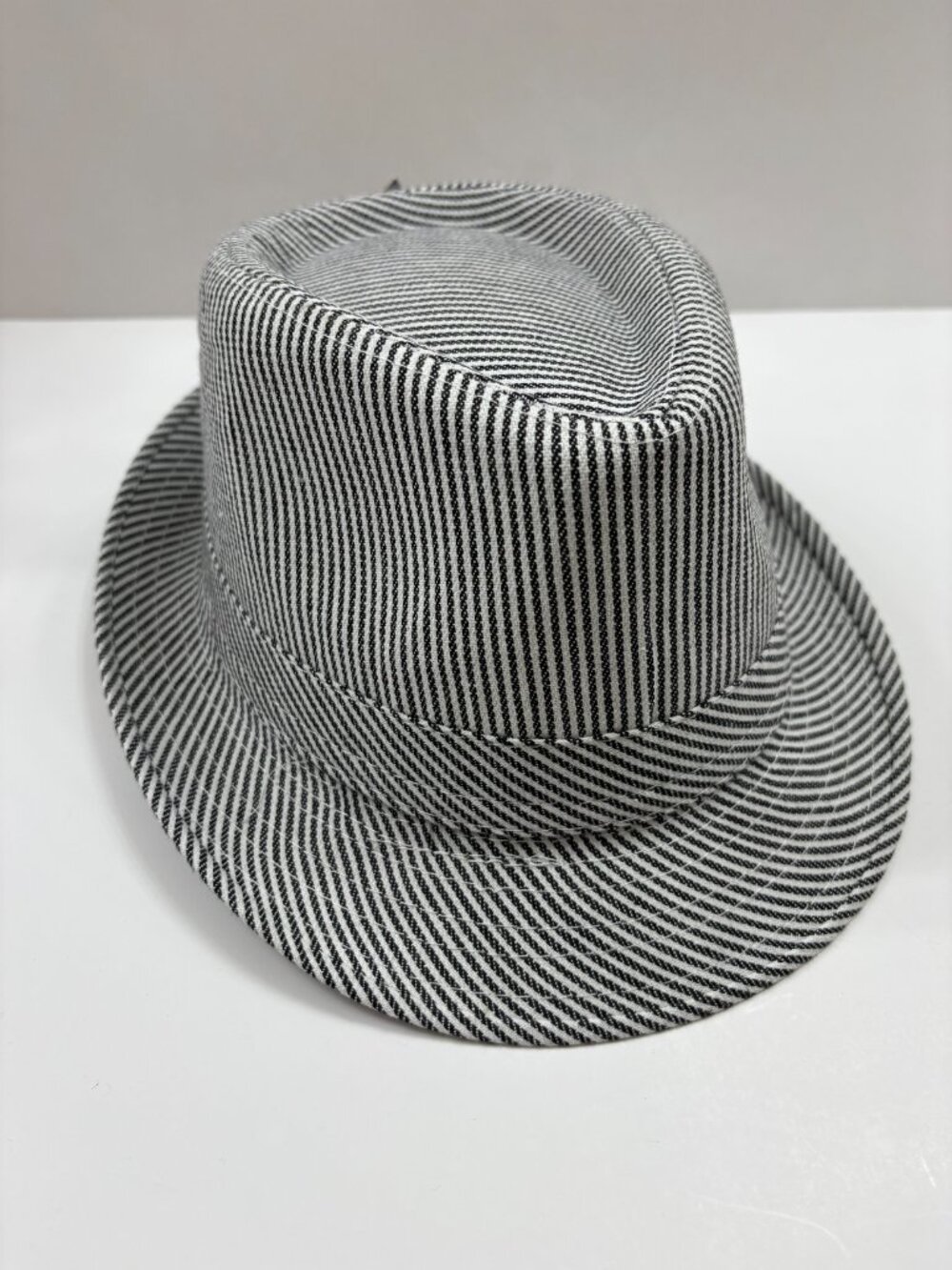 Fedora Trilby Hat - Summer Straw Striped Black & White- All Genders - L/XL- NWT - Picture 5 of 7